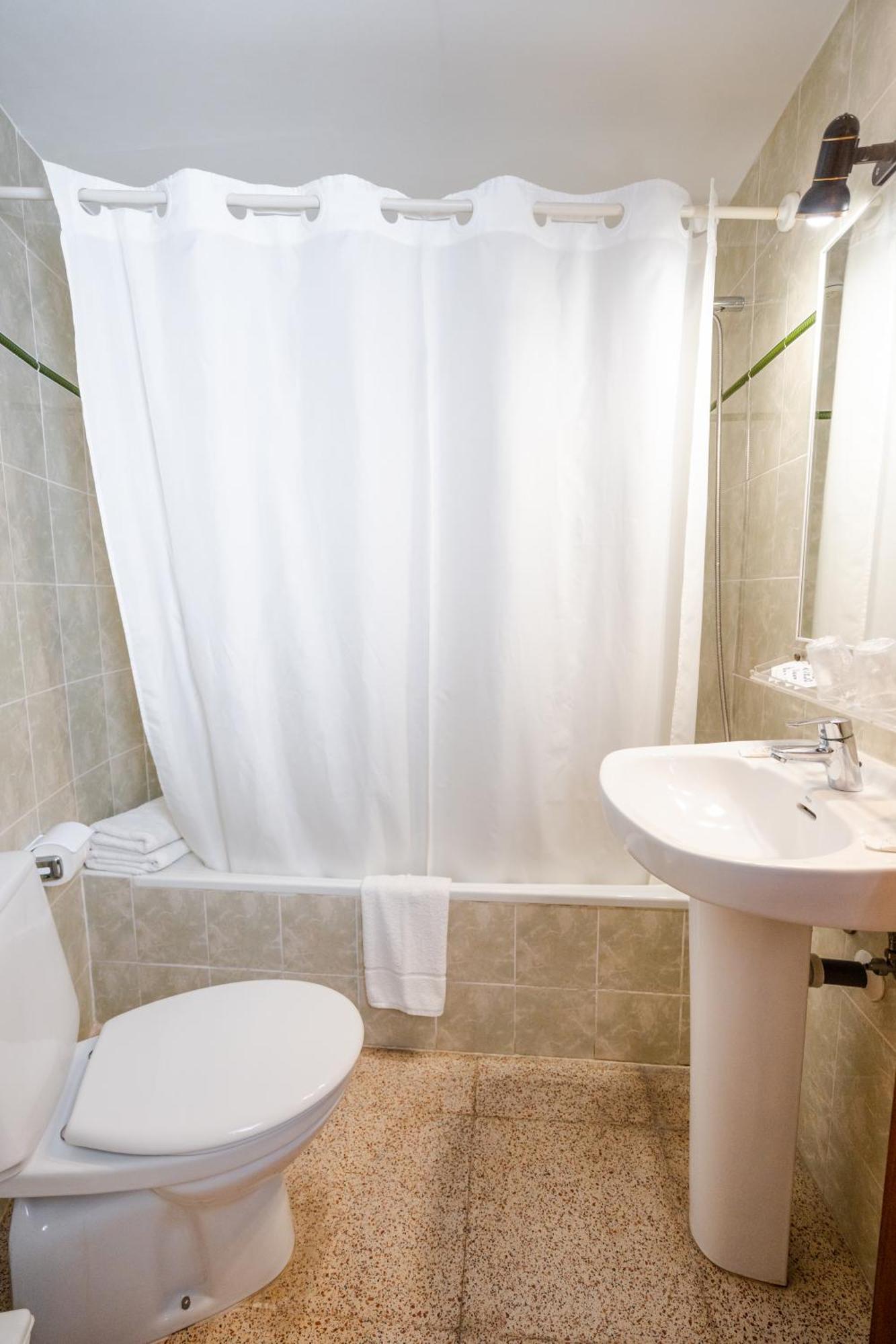 Eurohotel Mahon  Ngoại thất bức ảnh