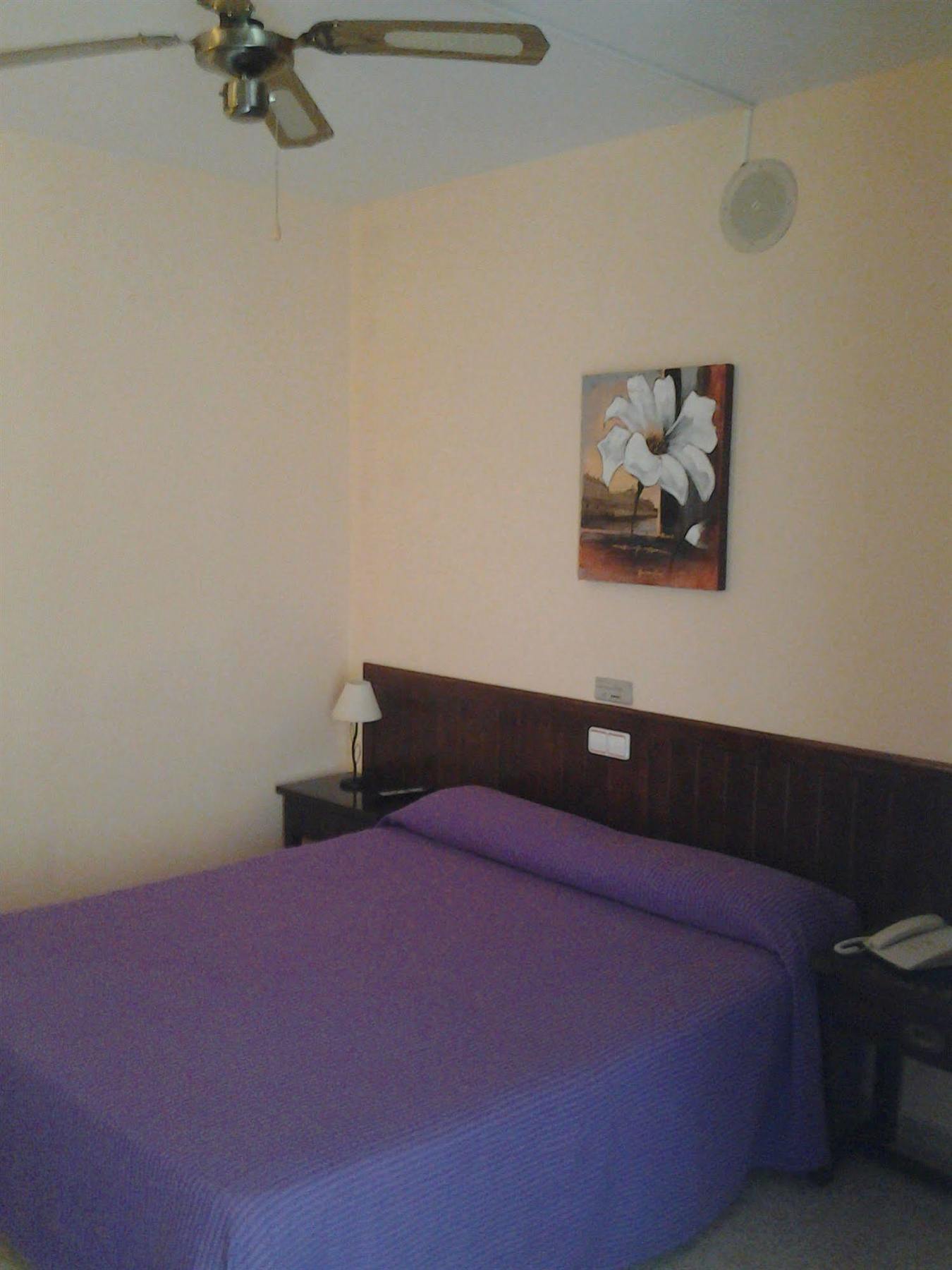 Eurohotel Mahon  Ngoại thất bức ảnh